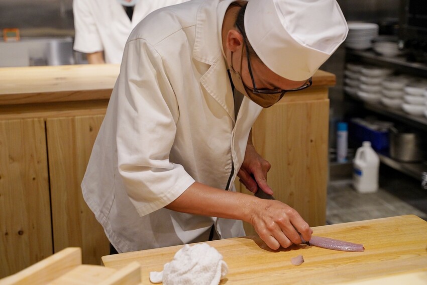 【新竹竹北】無菜單料理新選擇「雁新和食料理」,斥資千萬打造、附設私人停車場,另有提供私人包廂,每日用餐僅兩個時段!1500元就能享受這高級的視覺味覺雙饗宴~ - 阿華田的美食日記