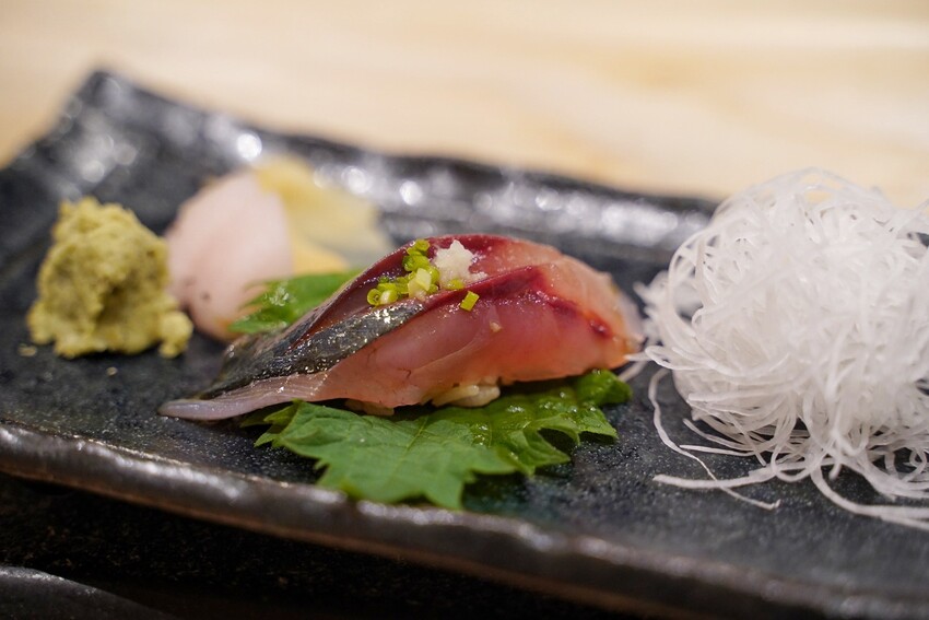 【新竹竹北】無菜單料理新選擇「雁新和食料理」,斥資千萬打造、附設私人停車場,另有提供私人包廂,每日用餐僅兩個時段!1500元就能享受這高級的視覺味覺雙饗宴~ - 阿華田的美食日記