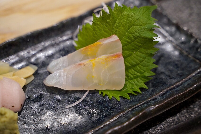 【新竹竹北】無菜單料理新選擇「雁新和食料理」,斥資千萬打造、附設私人停車場,另有提供私人包廂,每日用餐僅兩個時段!1500元就能享受這高級的視覺味覺雙饗宴~ - 阿華田的美食日記