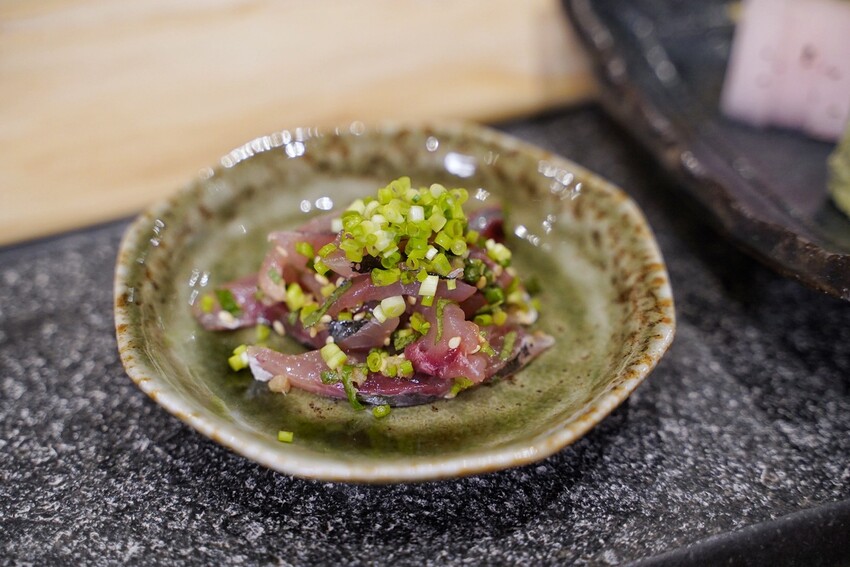 【新竹竹北】無菜單料理新選擇「雁新和食料理」,斥資千萬打造、附設私人停車場,另有提供私人包廂,每日用餐僅兩個時段!1500元就能享受這高級的視覺味覺雙饗宴~ - 阿華田的美食日記