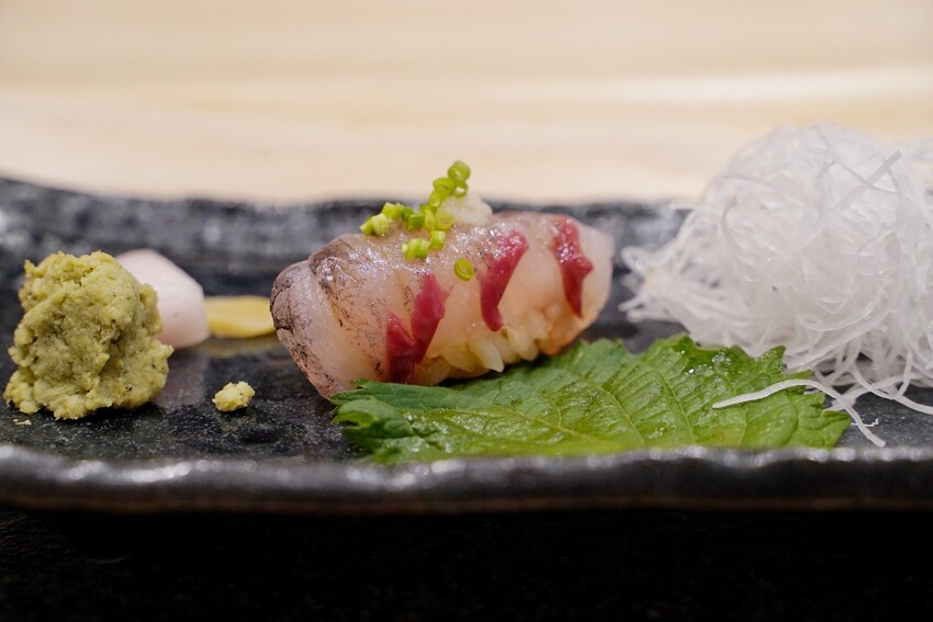 【新竹竹北】無菜單料理新選擇「雁新和食料理」,斥資千萬打造、附設私人停車場,另有提供私人包廂,每日用餐僅兩個時段!1500元就能享受這高級的視覺味覺雙饗宴~ - 阿華田的美食日記