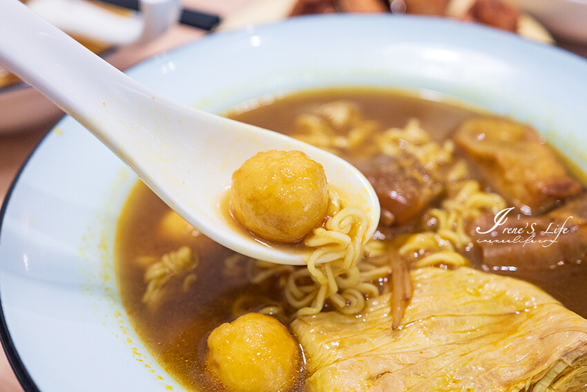 40年廚齡香港名廚楊華志坐鎮，帶來最道地的港式餐點，假日還有提供港式Brunch，蘆洲港點新地標 @Irene's 食旅．時旅