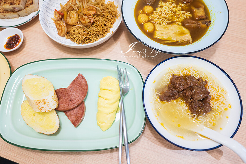 40年廚齡香港名廚楊華志坐鎮，帶來最道地的港式餐點，假日還有提供港式Brunch，蘆洲港點新地標 @Irene's 食旅．時旅