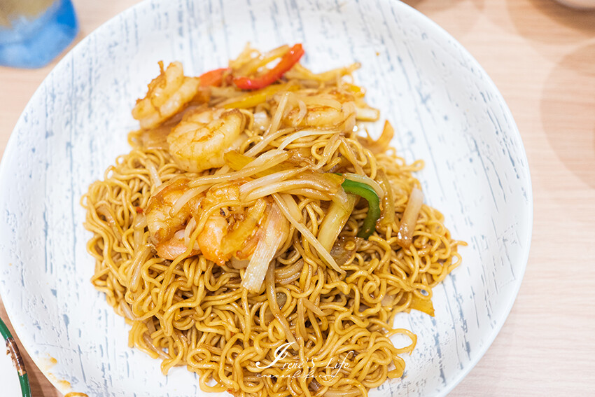 40年廚齡香港名廚楊華志坐鎮，帶來最道地的港式餐點，假日還有提供港式Brunch，蘆洲港點新地標 @Irene's 食旅．時旅