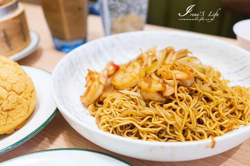 40年廚齡香港名廚楊華志坐鎮，帶來最道地的港式餐點，假日還有提供港式Brunch，蘆洲港點新地標 @Irene's 食旅．時旅