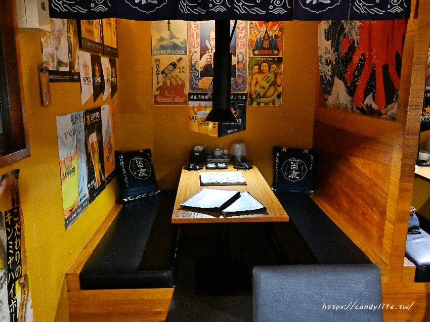 台中市西屯區Hi燒肉！油膩大叔の燒肉店｜台中高質感炭火燒肉推薦，傳統日式居酒屋風格，主打內臟燒肉
