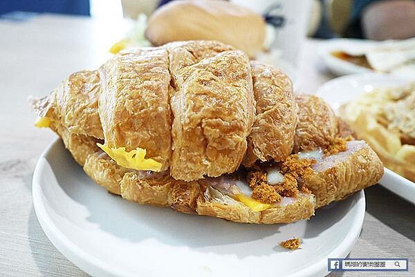 必吃芋泥肉鬆可頌!三重超人氣咖啡店可集咖啡不限時推薦。