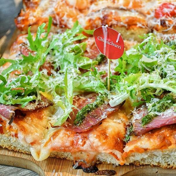 【台北士林】阿緹卡Pizza專賣店 Antica 58  | 美式建築庭園餐廳，羅馬式方形披薩，實驗室DIY冰咖啡，無限享用的氣泡水，經典義式甜點，2022菜單