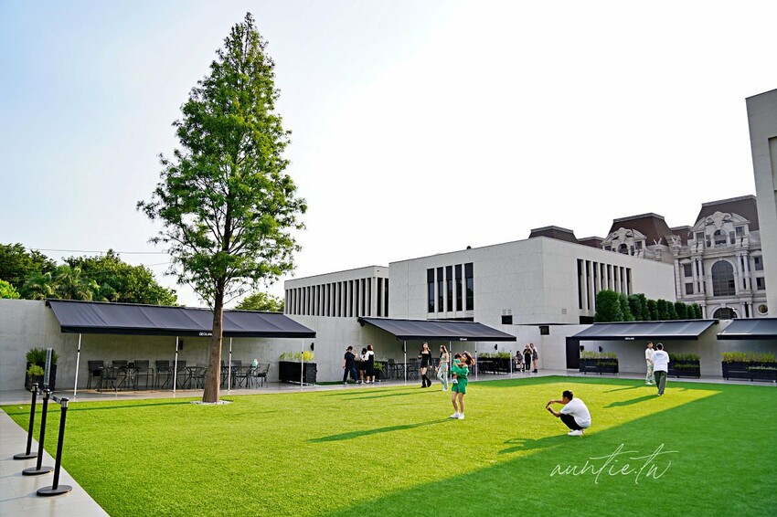 【台中】西屯｜GEOLIAM 門門，戶外空間大草地，豪宅區裡的IG熱門打卡咖啡廳