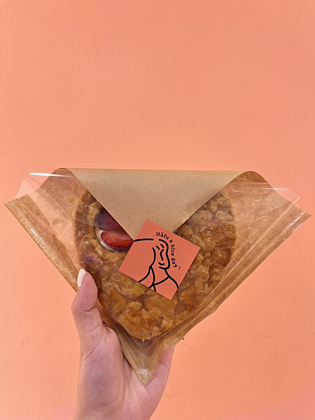 【台中美食】獨家販售草莓澎派|愛心造型千層派|台灣吃得到日本 【台中美食】獨家販售草莓澎派|愛心造型千層派|台灣吃得到日本