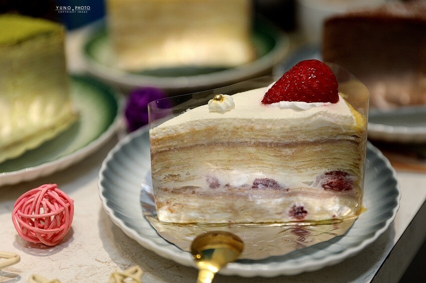 網友激推CP值超高！連不吃甜點都愛的30層手作千層蛋糕｜2度C倪菓NI GUO手作千層蛋糕(豐原廟東夜市)