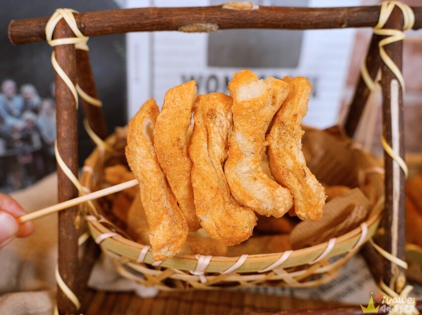 苗栗市美食｜『嵐町雞排-苗栗店』現點現炸的好吃炸物～超厚實雞排&巨無霸魷魚~還有誠意十足的優惠活動! - 瑋瑋＊美食萬歲