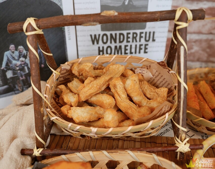 苗栗市美食｜『嵐町雞排-苗栗店』現點現炸的好吃炸物～超厚實雞排&巨無霸魷魚~還有誠意十足的優惠活動! - 瑋瑋＊美食萬歲