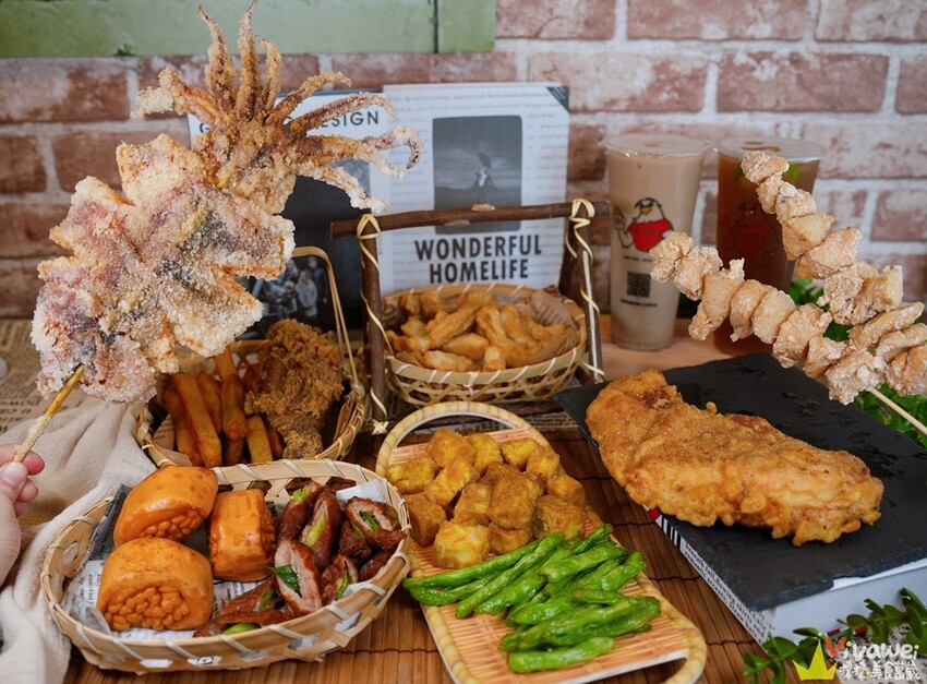 苗栗市美食｜『嵐町雞排-苗栗店』現點現炸的好吃炸物～超厚實雞排&巨無霸魷魚~還有誠意十足的優惠活動! - 瑋瑋＊美食萬歲