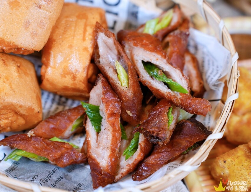 苗栗市美食｜『嵐町雞排-苗栗店』現點現炸的好吃炸物～超厚實雞排&巨無霸魷魚~還有誠意十足的優惠活動! - 瑋瑋＊美食萬歲