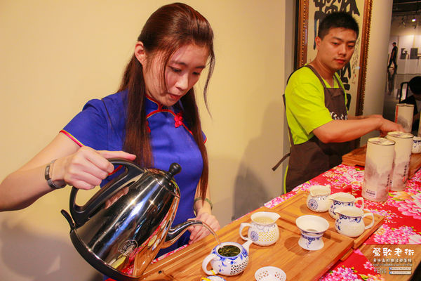 鶯歌老街喫淘趣之二│新北市/鶯歌區(鶯歌老街文化巡禮、重新認識鶯歌之美二部曲，鶯歌陶瓷一日小旅行系列)