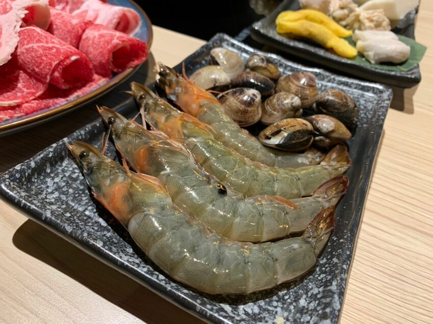 【台北】中山火鍋｜盛典 條通鍋物 新店報報！頂級日式鍋物 雙人煙花套餐 飛鳥高湯香氣迷人好喝 還可以做成炊飯