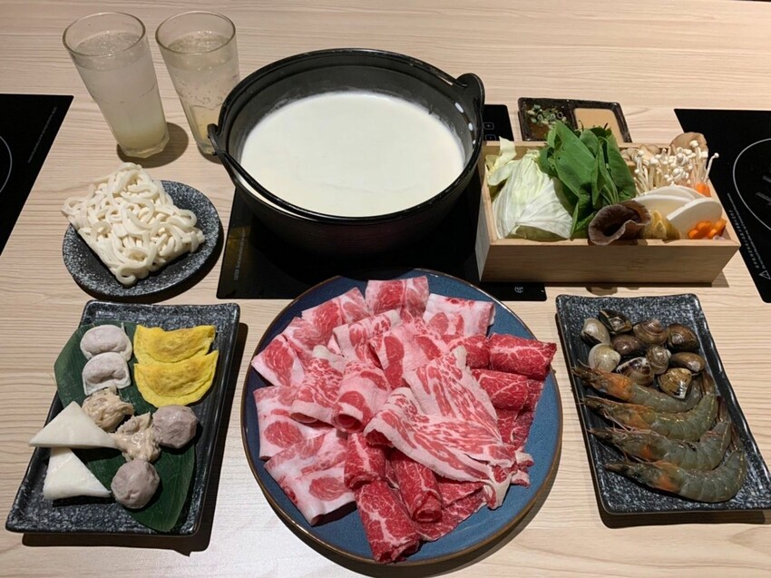 【台北】中山火鍋｜盛典 條通鍋物 新店報報！頂級日式鍋物 雙人煙花套餐 飛鳥高湯香氣迷人好喝 還可以做成炊飯