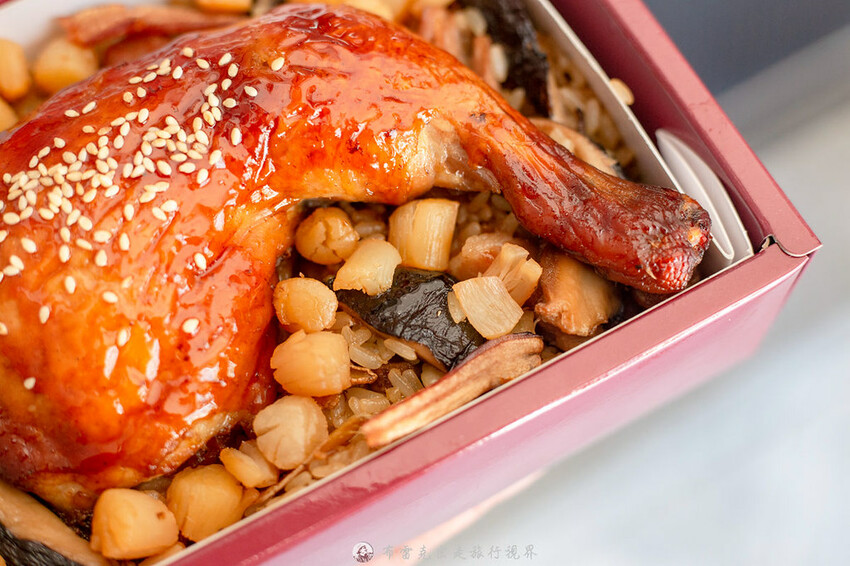 在地人激推賣超過30年的油飯，店面超不起眼，但光看干貝份量就知道真材實料｜布雷克出走旅行視界