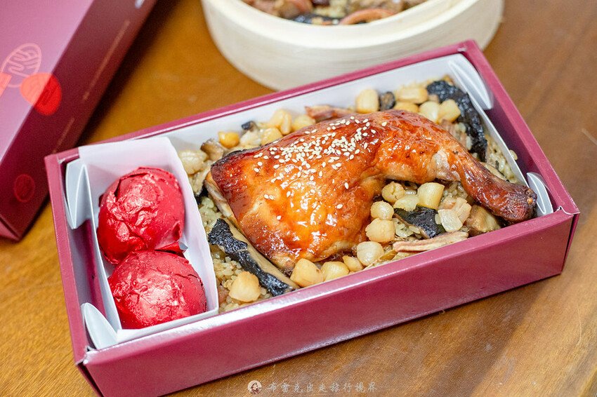 在地人激推賣超過30年的油飯，店面超不起眼，但光看干貝份量就知道真材實料｜布雷克出走旅行視界