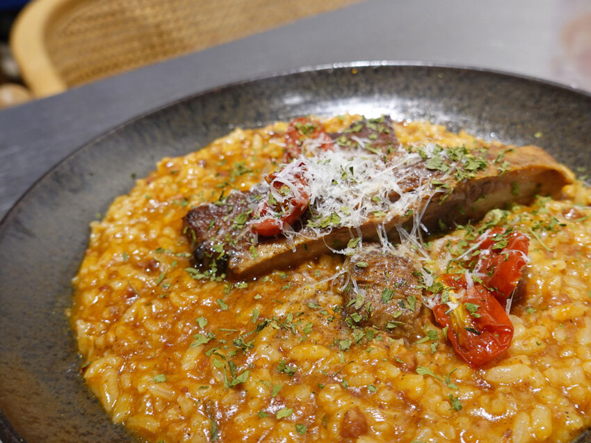 新北新店—Hazukido 八月堂概念店｜可頌專賣跨足餐飲 全球旗艦店落腳大坪林｜民權路、耕莘醫院