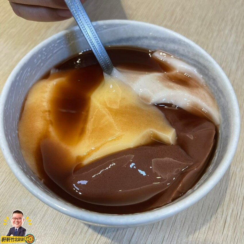 精選食材.用心製作滿滿豆香味的豆花.各式甜品 傳統豆花.布丁豆花.黑糖剉冰.芋圓仙草凍