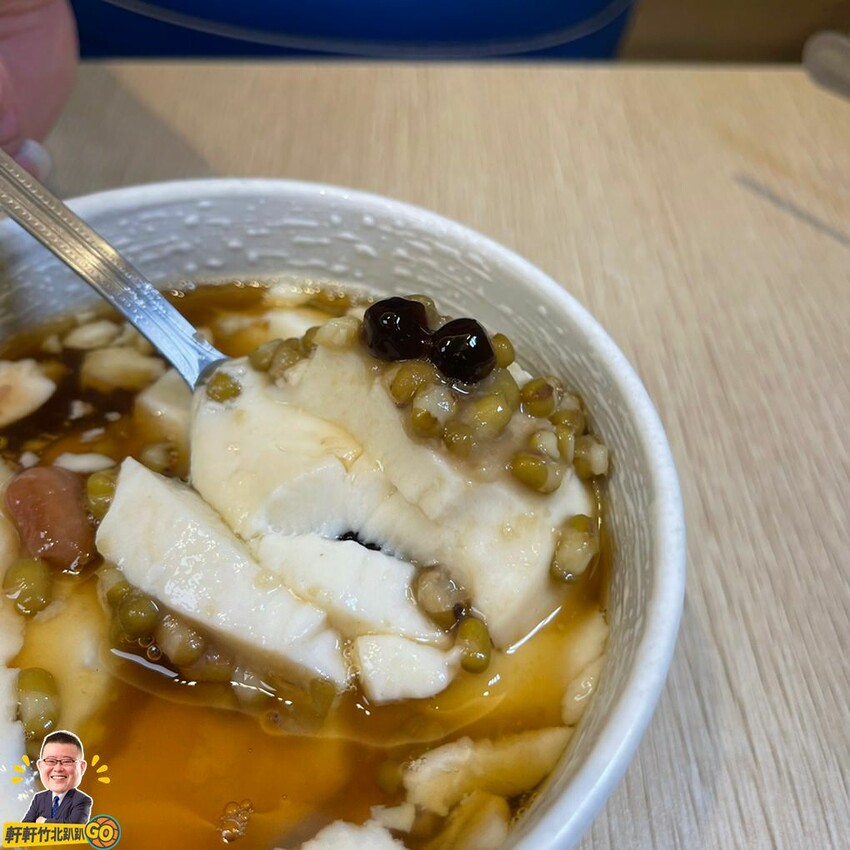 精選食材.用心製作滿滿豆香味的豆花.各式甜品 傳統豆花.布丁豆花.黑糖剉冰.芋圓仙草凍