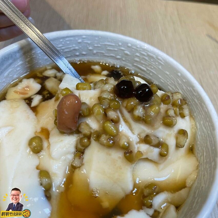 精選食材.用心製作滿滿豆香味的豆花.各式甜品 傳統豆花.布丁豆花.黑糖剉冰.芋圓仙草凍