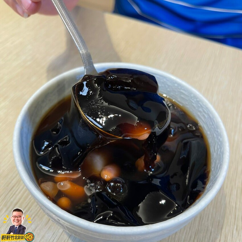 精選食材.用心製作滿滿豆香味的豆花.各式甜品 傳統豆花.布丁豆花.黑糖剉冰.芋圓仙草凍