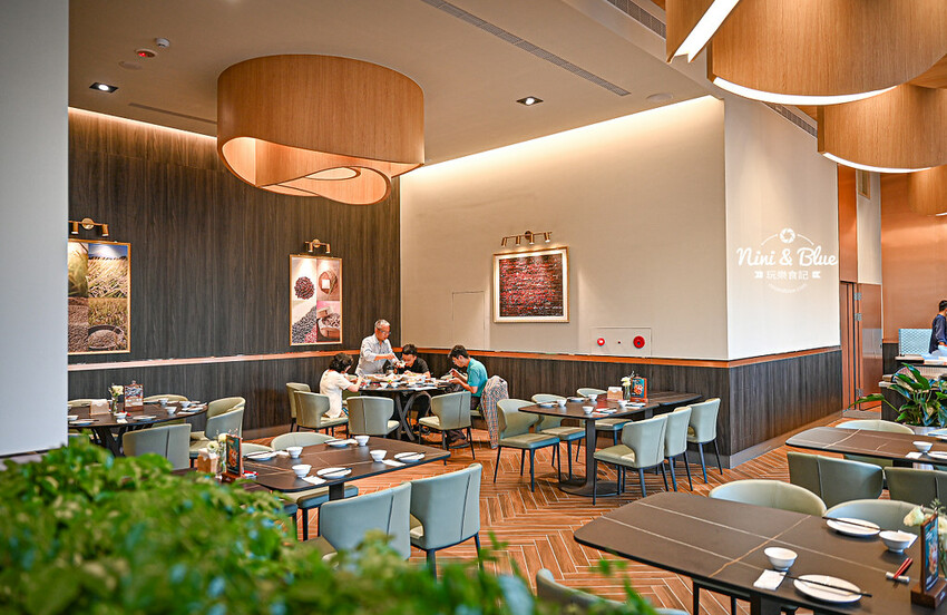 台中秘境台菜餐廳，附停車場、包廂、圓桌、投影機，近水湳中央公園