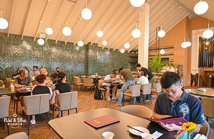 台中秘境台菜餐廳，附停車場、包廂、圓桌、投影機，近水湳中央公園