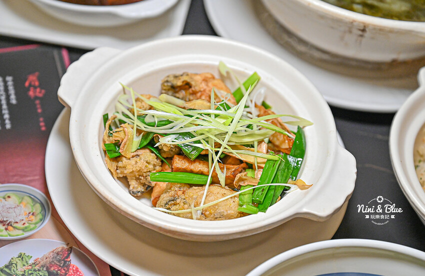 台中秘境台菜餐廳，附停車場、包廂、圓桌、投影機，近水湳中央公園