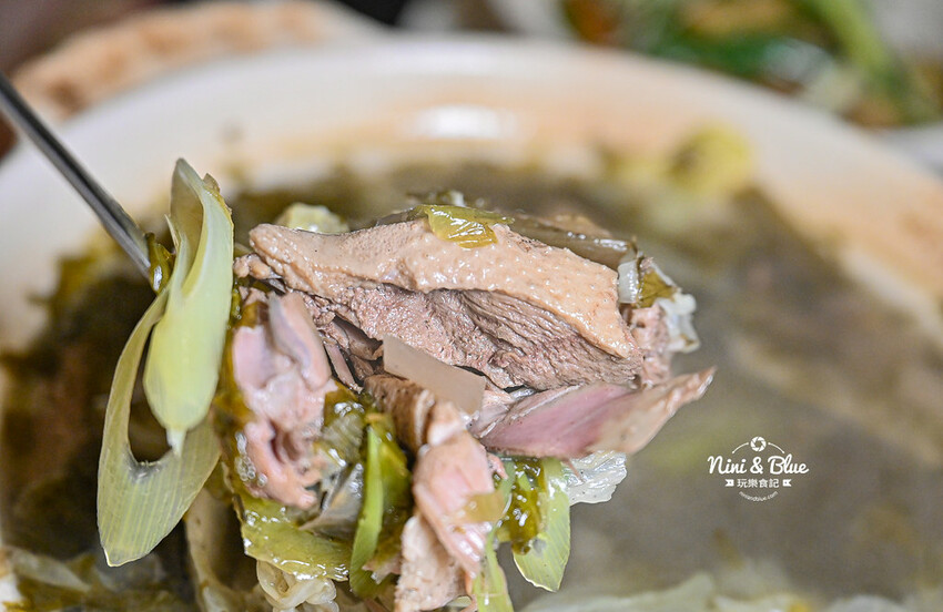 台中秘境台菜餐廳，附停車場、包廂、圓桌、投影機，近水湳中央公園