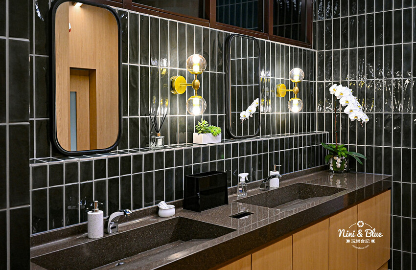 台中秘境台菜餐廳，附停車場、包廂、圓桌、投影機，近水湳中央公園