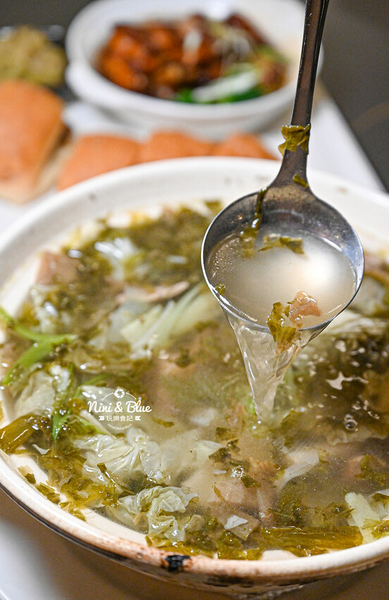 台中秘境台菜餐廳，附停車場、包廂、圓桌、投影機，近水湳中央公園