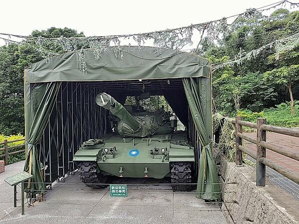 三芝特色咖啡廳【新北美食】軍事迷會尖叫的巴埕咖啡，特色餐點，