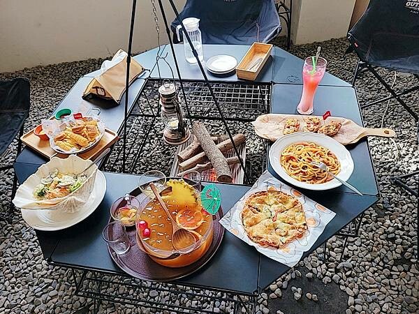 三芝特色咖啡廳【新北美食】軍事迷會尖叫的巴埕咖啡，特色餐點，