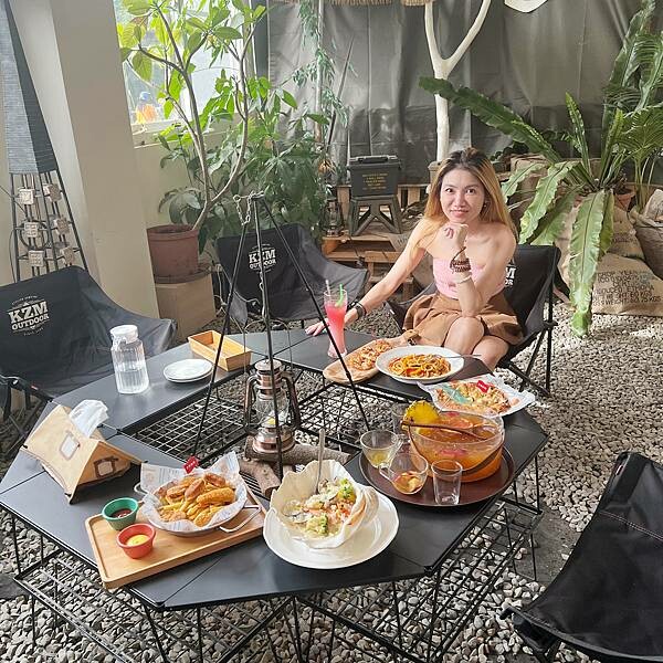 三芝特色咖啡廳【新北美食】軍事迷會尖叫的巴埕咖啡，特色餐點，