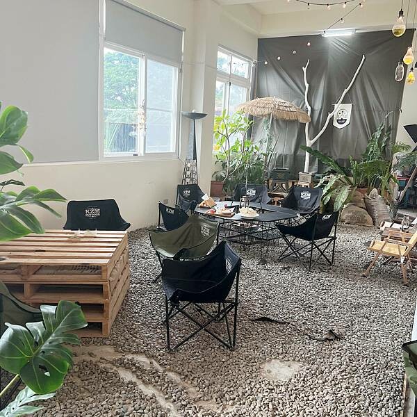 三芝特色咖啡廳【新北美食】軍事迷會尖叫的巴埕咖啡，特色餐點，