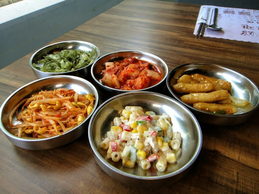 【美食】「歐巴韓僑館」小菜吃到飽，樹林韓式烤肉推薦、樹林火車站美食推薦、樹林韓國料理推薦 (附菜單)