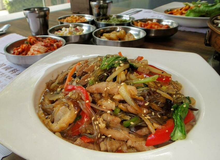 【美食】「歐巴韓僑館」小菜吃到飽，樹林韓式烤肉推薦、樹林火車站美食推薦、樹林韓國料理推薦 (附菜單)