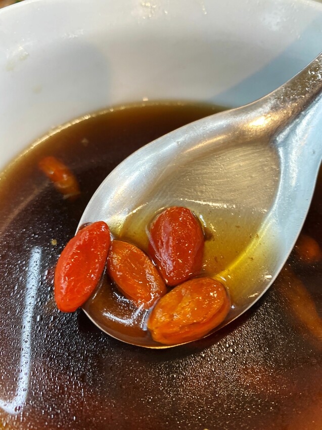 [台中北屯] 蒔補煲心湯專賣｜真材實料藥膳湯品專賣｜自製薑黃飯｜家傳的配方每日新鮮熬煮｜三款草本茶飲｜內附菜單 - 萍姐愛分享