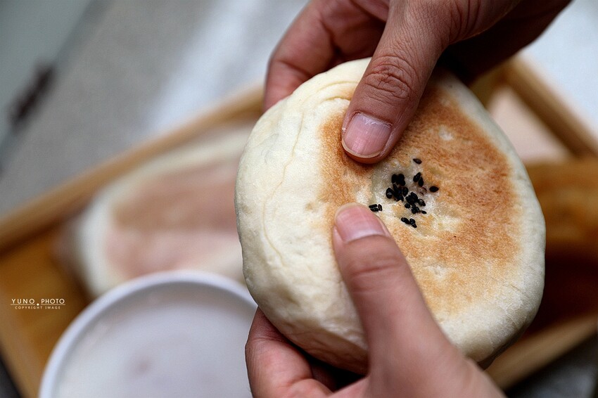 林阿波杏仁茶豆花｜傳承三代的古早味銅板美食！飄香近30年的在地傳統老店 來份杏仁茶與油條的完美下午茶組
