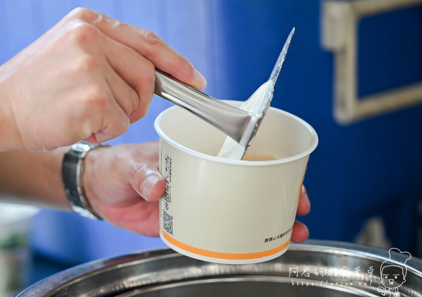 不只豆花，杏仁茶配油條更是對味｜豐原廟東銅板美食推薦