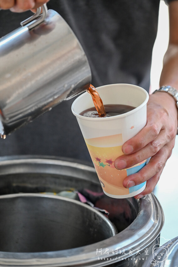 不只豆花，杏仁茶配油條更是對味｜豐原廟東銅板美食推薦