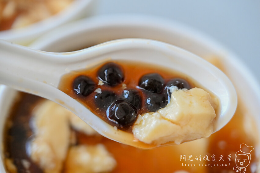 不只豆花，杏仁茶配油條更是對味｜豐原廟東銅板美食推薦