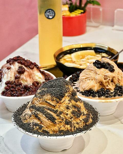 【台北中正】何家甜品鋪 公館汀州店 | 公館必吃雪花冰，口味多元冰品，糖廠秘製糖水，綿密塩滷豆花