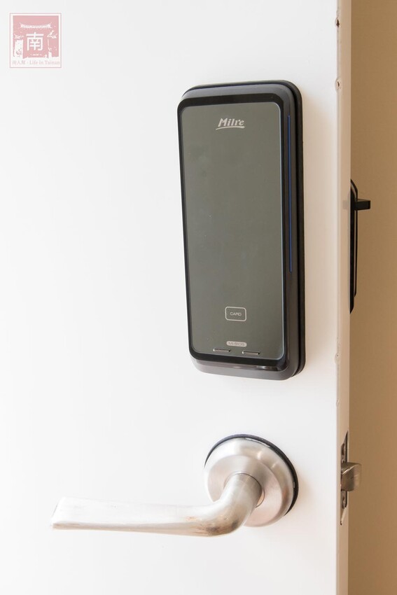 【臺南住宿】百坪獨棟villa民宿｜安平包棟住宿｜室外庭園泳池｜BBQ設施｜烹煮設備~~拾光旅宿世平二館 - 南人幫