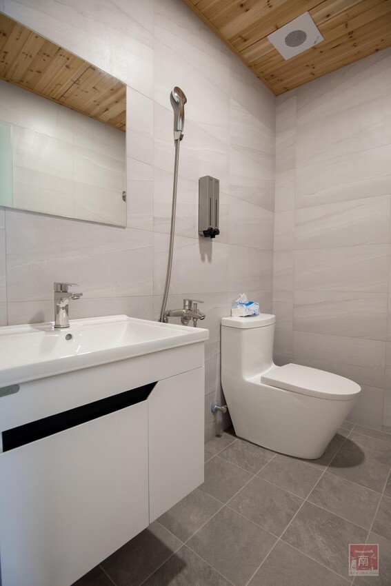 【臺南住宿】百坪獨棟villa民宿｜安平包棟住宿｜室外庭園泳池｜BBQ設施｜烹煮設備~~拾光旅宿世平二館 - 南人幫