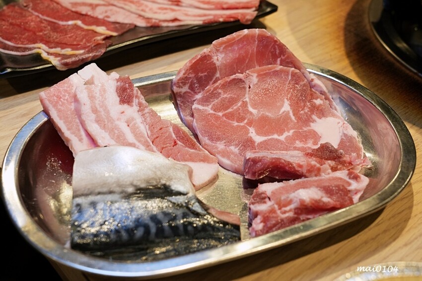 林口龜山燒烤推薦｜豬對有燒烤吃到飽林口文化店～韓式烤肉．火鍋無限吃到飽，當月壽星用餐本人享85折優惠